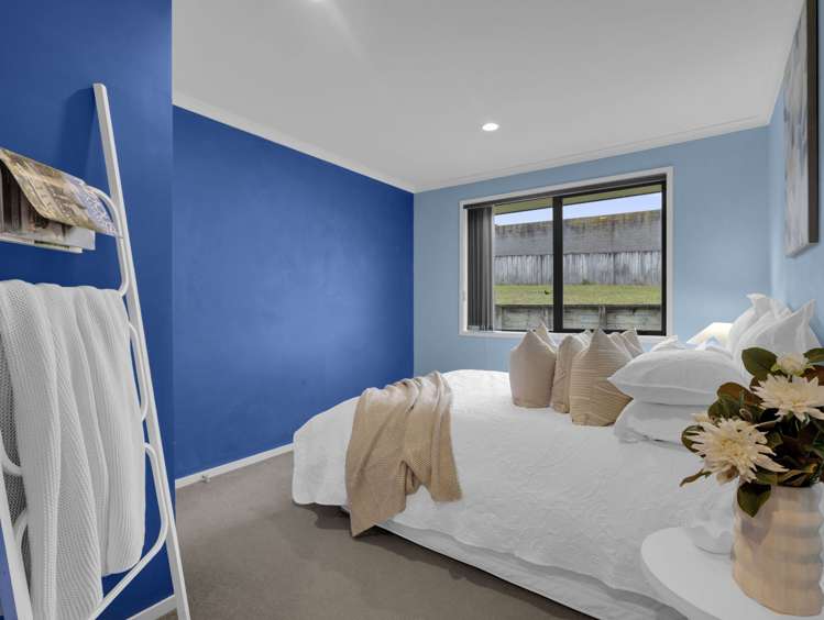 4 Raddington Way Huntington_11