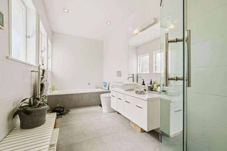 14 Richards Avenue Forrest Hill_21