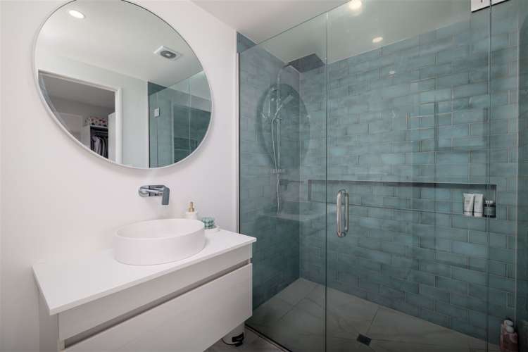 9 Russ Drive Lincoln_13