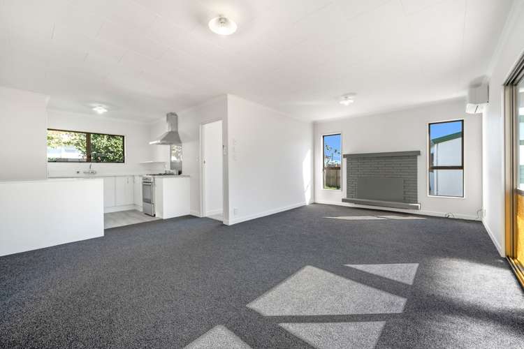 2/302a The Ridgeway_2