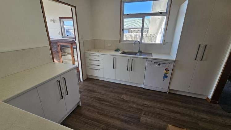65 Tukapa Street Westown_9