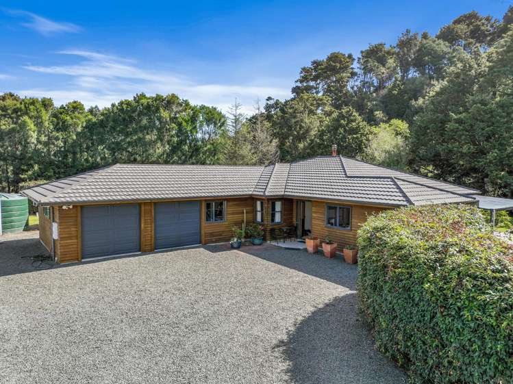 285 Gibbons Road_0