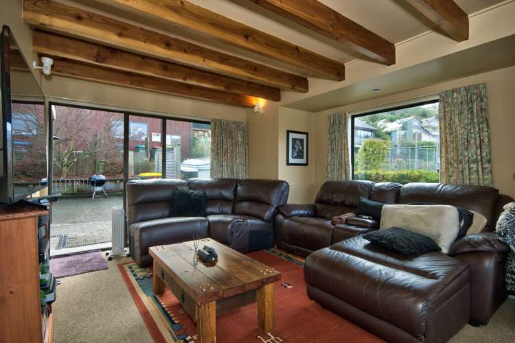 5 Goldleaf Hill Queenstown_6