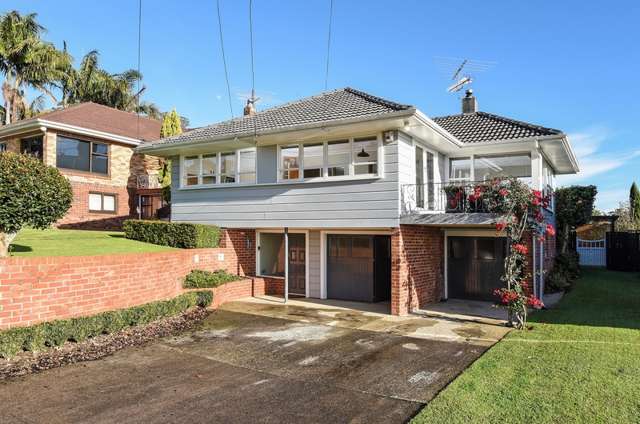 6 Kerr-Taylor Avenue Mount Albert_2