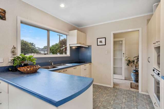 52 Lyttelton Avenue Forrest Hill_1