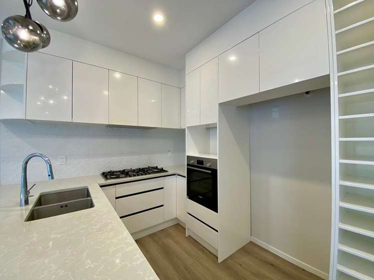 75 Granville Drive Massey_2