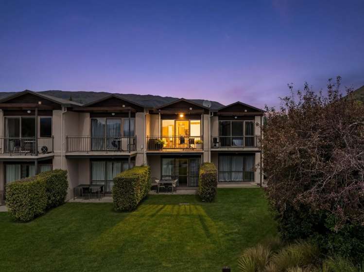 Apt 36 20 Studholme Road, Oakridge Resort_0