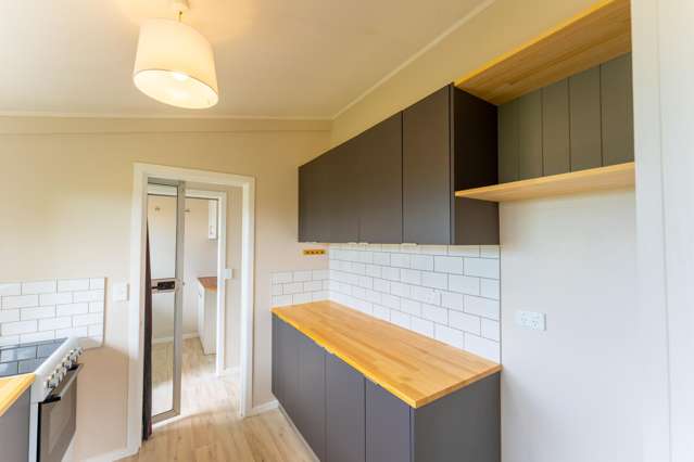 2/23 Baker Street West End_2