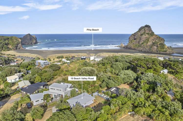 19 Beach Valley Road Piha_18