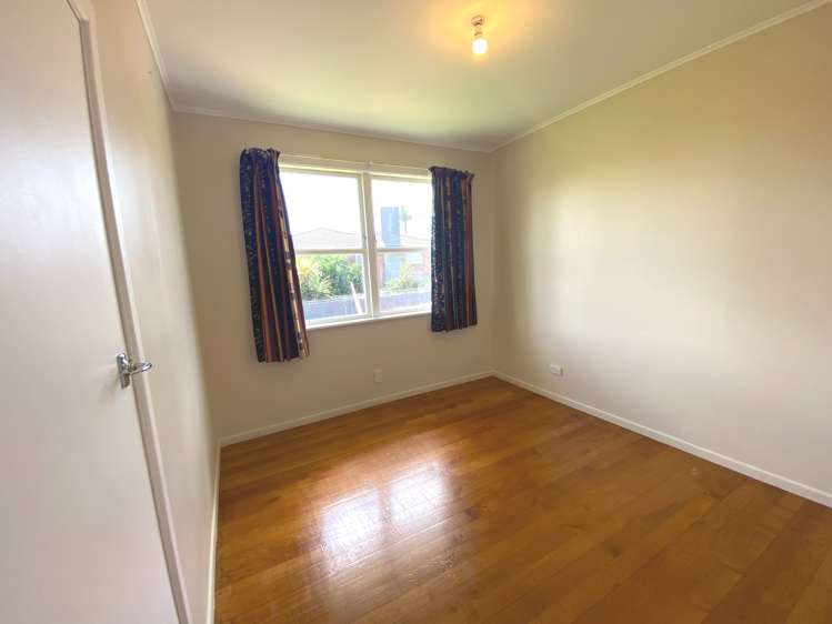 14 Helga Crescent Te Atatu Peninsula_7