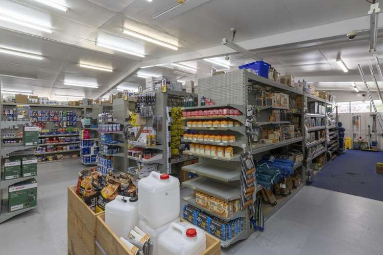 2 The Town Centre Turangi_16