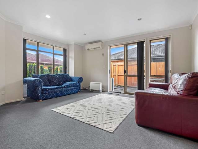 18 St. Johns Avenue Hamilton East_2