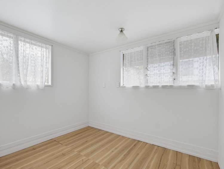8 John Walker Drive Manurewa_8