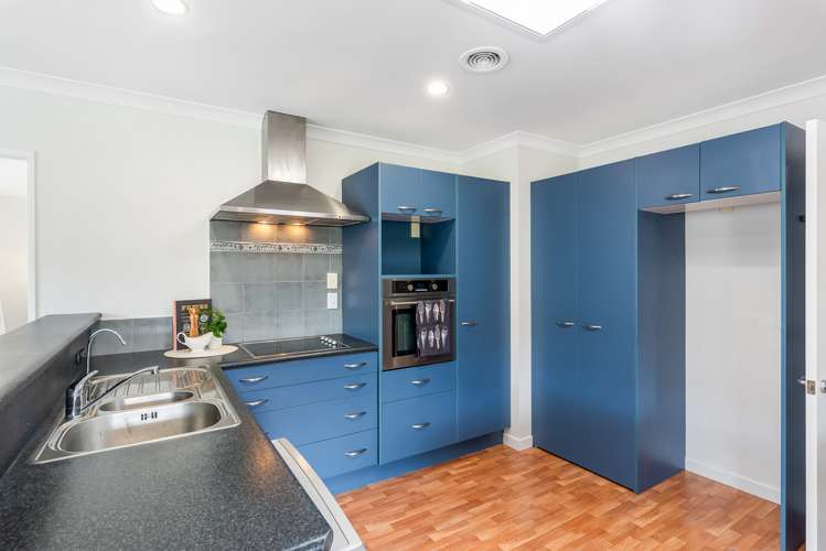 168 Guildford Drive Paraparaumu Beach_12