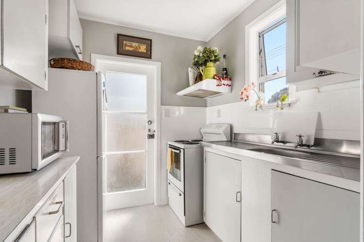 1-3/18 Grenada Street Mt Maunganui_3