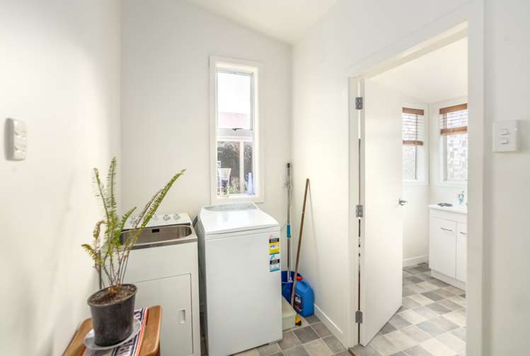 99 Fox Street Featherston_25