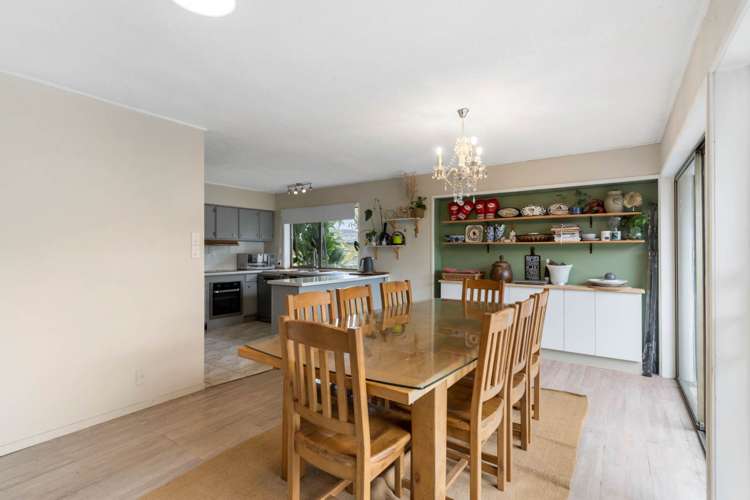 3 Ultima Place Clover Park_5