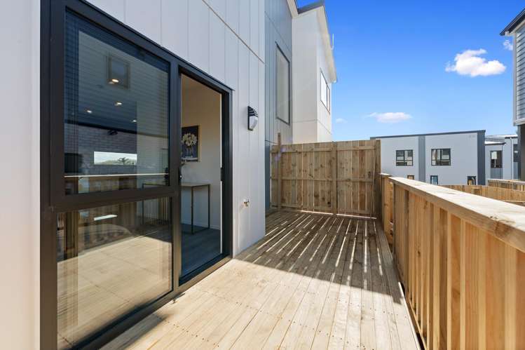 4-6/33 Ryburn Road Mount Wellington_8