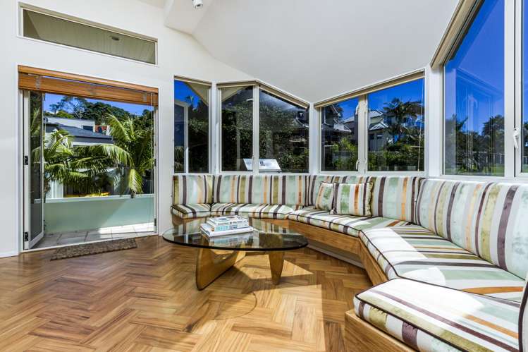 9a The Esplanade Castor Bay_5