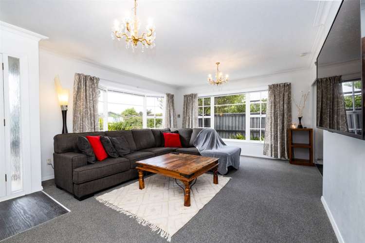 281 Avonhead Road Avonhead_1