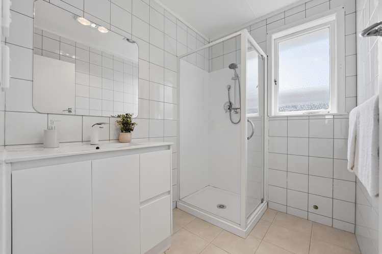 12 Keats Place Blockhouse Bay_13