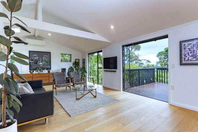 256 Piha Road Piha_2