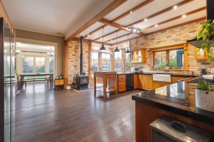 310 Hewitts Road_5