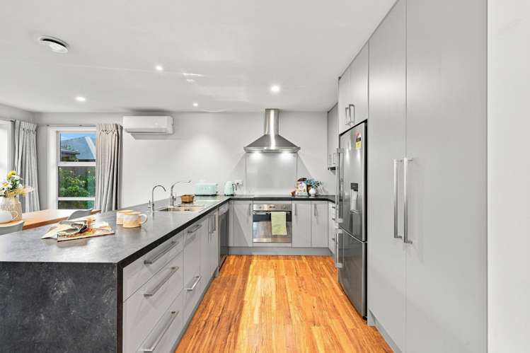 8 Hillbourne Street_4