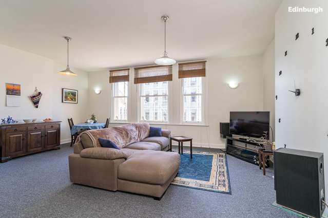 2/31 Dowling Street Dunedin Central_1