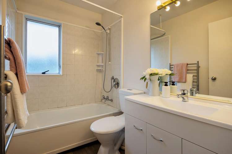 76C Malvern Road Mt Albert_15