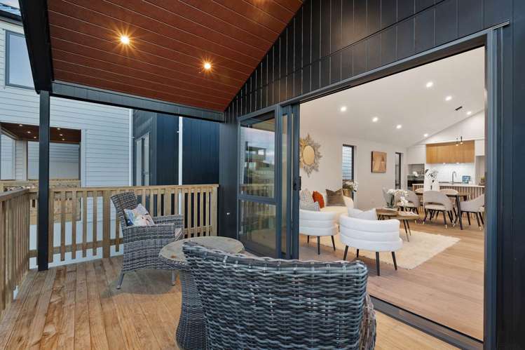 25 Aquamarine Avenue Wainui_2