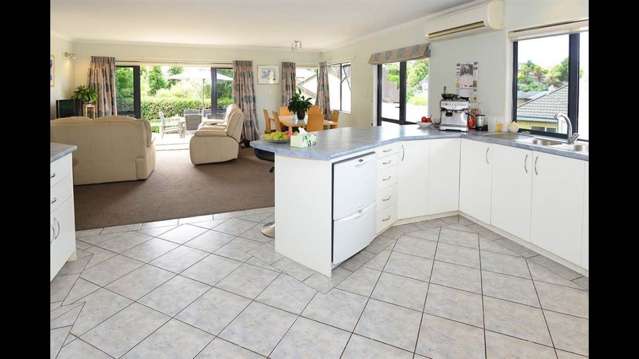 10 Astor Place Orewa_1