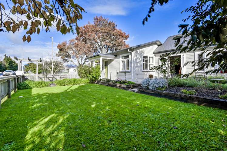 207 Murdoch Road East Akina_25