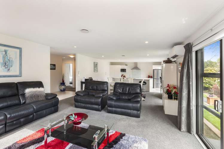 37 Little Oaks Drive Yaldhurst_7