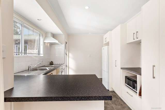 11/54 Lakeside Drive Orewa_3