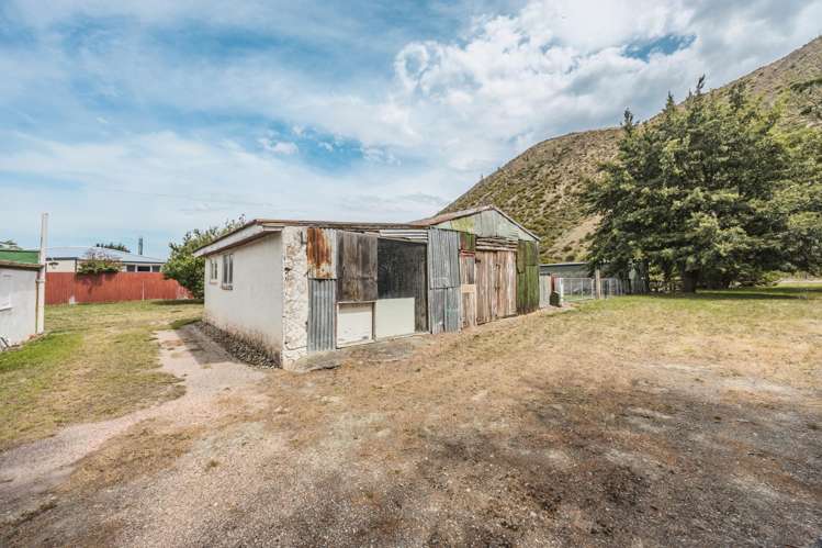 103 Bledisloe Street Kurow_18