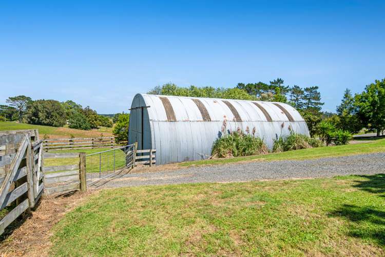 81 Burne Road Waitoki_32