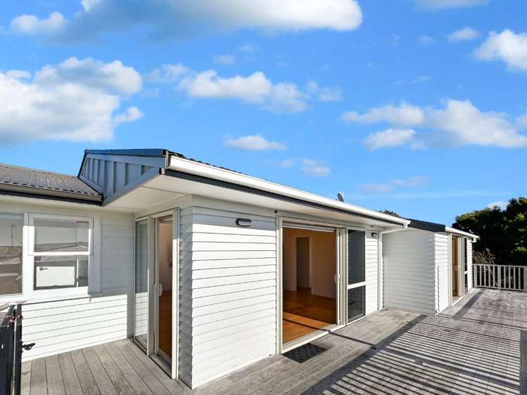  832 Whangaparaoa Road Manly_20