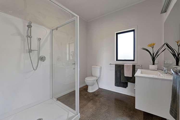 165 Sealy Road Omata_9