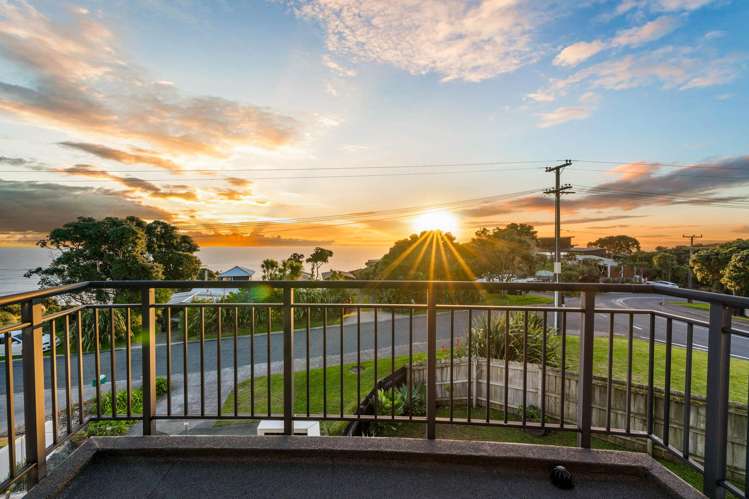 2 Ngatira Road Muriwai_24
