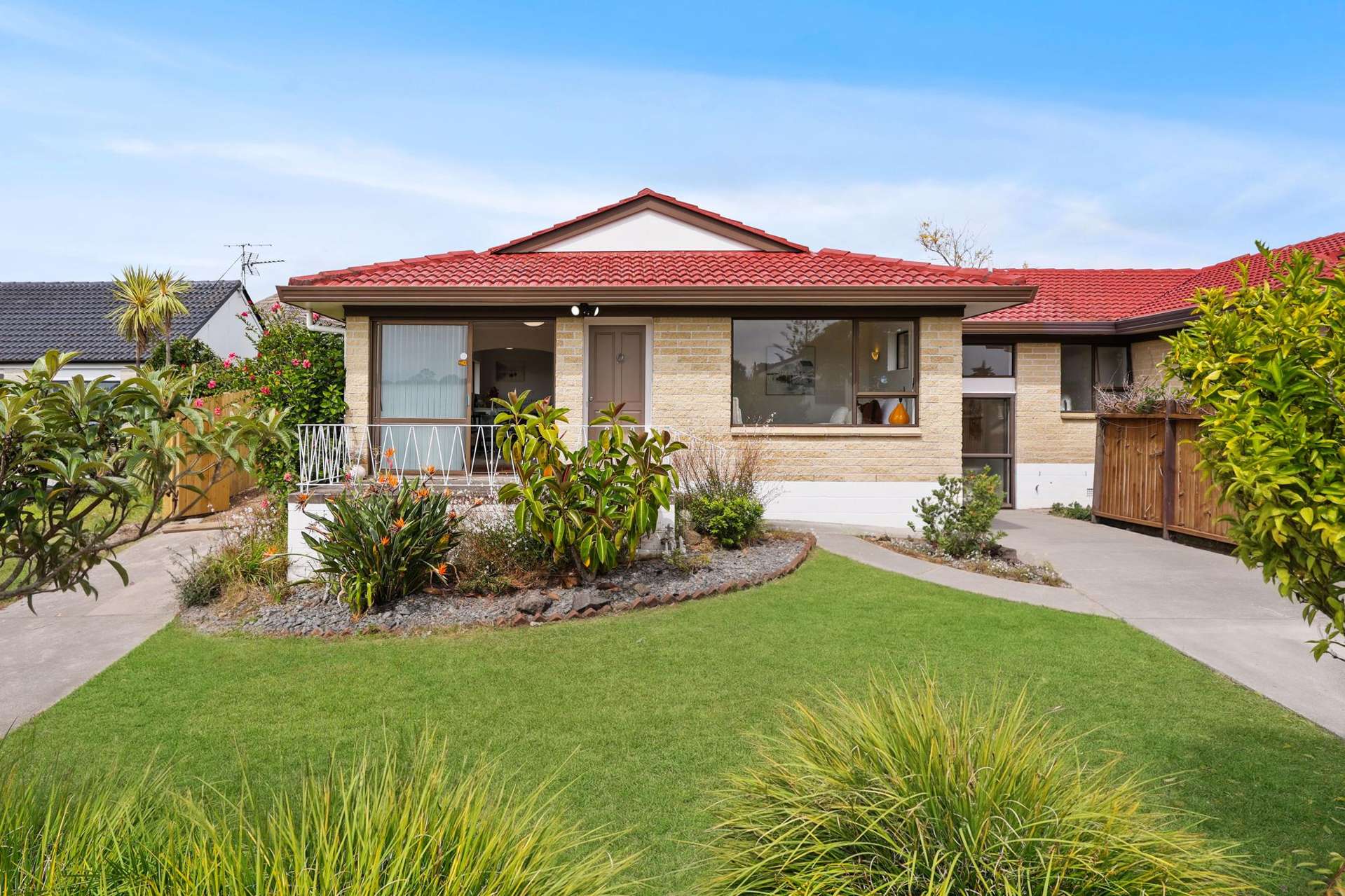 2/39 Rapallo Place Farm Cove_0