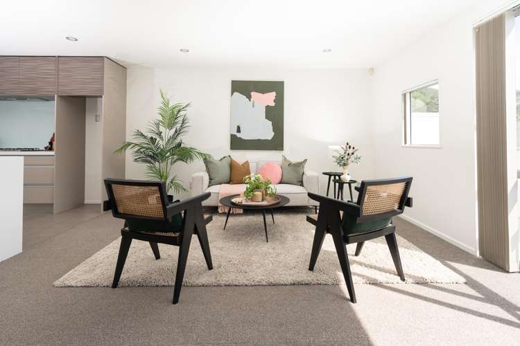 1/12 Agra Crescent_5