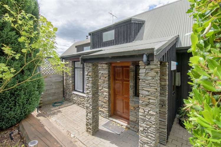 33 Woodlands Close Queenstown_16