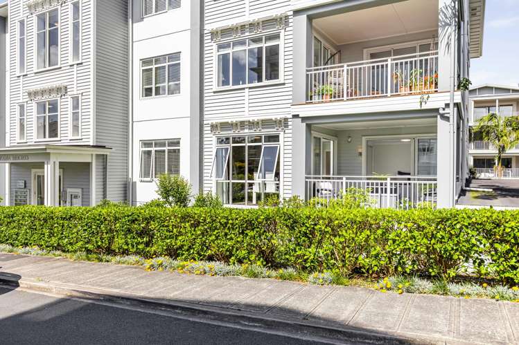 90 Panorama Heights Orewa_18