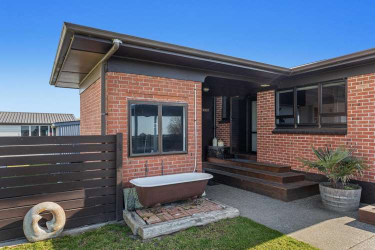 97 East Bank Road Thornton_11