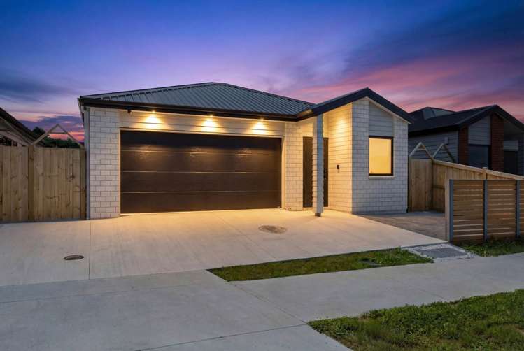 26 & 28 Furlough Road Opaheke_21