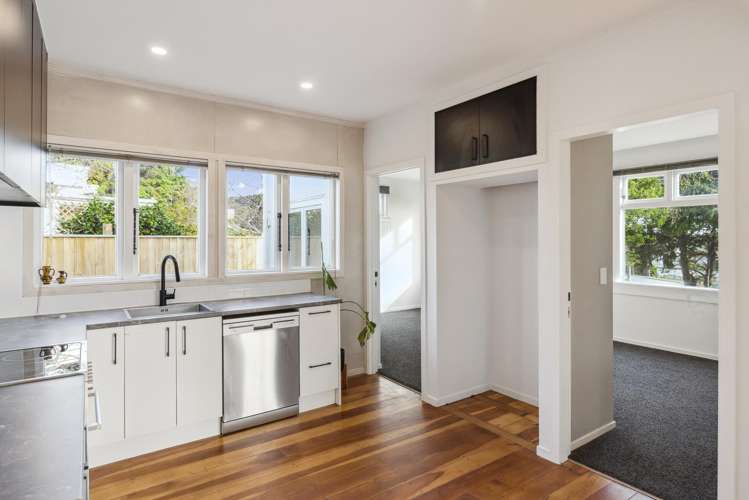 75 Raumati Road Raumati Beach_13