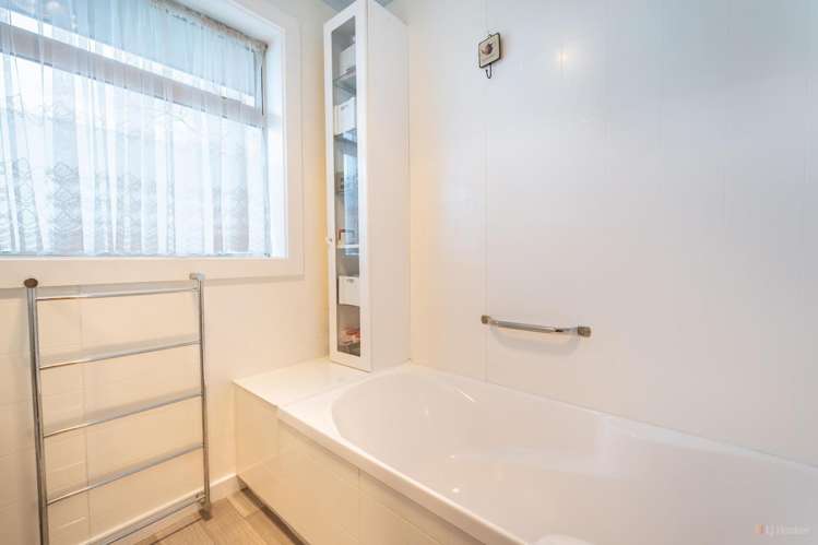 271 Selwyn Street Marchwiel_23