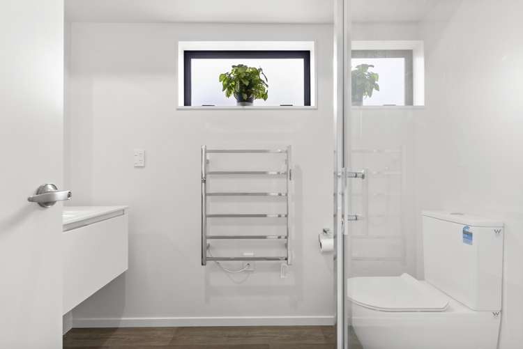 7a Mavis Place Beach Haven_8