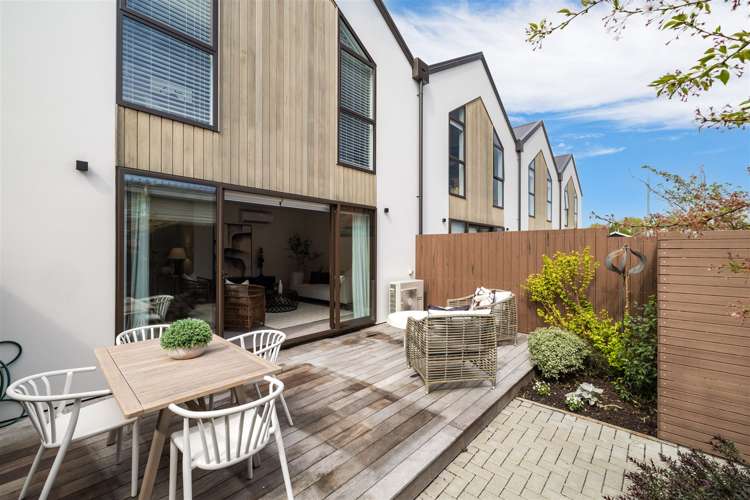 5/9 Edgeware Road Saint Albans_14